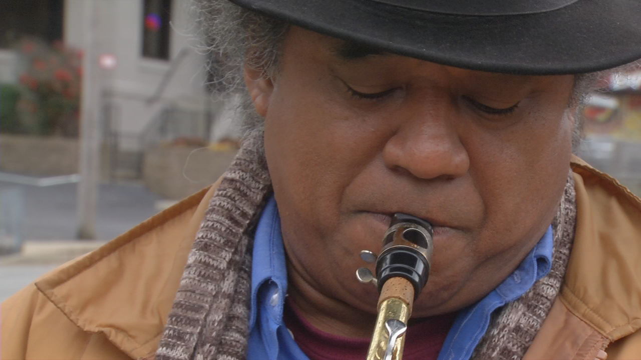 CLIFTON- SIDEWALK SAX - SUTTER 11-25-19 (2).jpg
